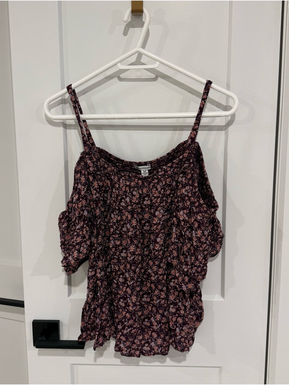 American Eagle Outfitters Pink Floral Off-The-Shoulder Tank